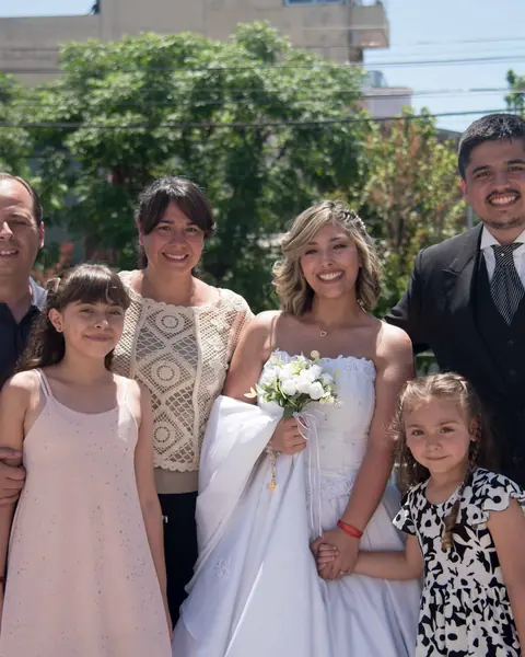 Boda en iglesia, fotos familiares, sesión novios & fotos familiares: foto 11 de 21