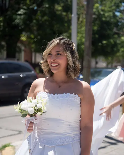 Boda en iglesia, fotos familiares, sesión novios & fotos familiares: foto 5 de 21