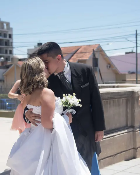 Boda en iglesia, fotos familiares, sesión novios & fotos familiares: foto 8 de 21