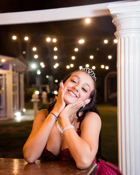 Sesión previa, fiesta de 15: foto 4 de 9