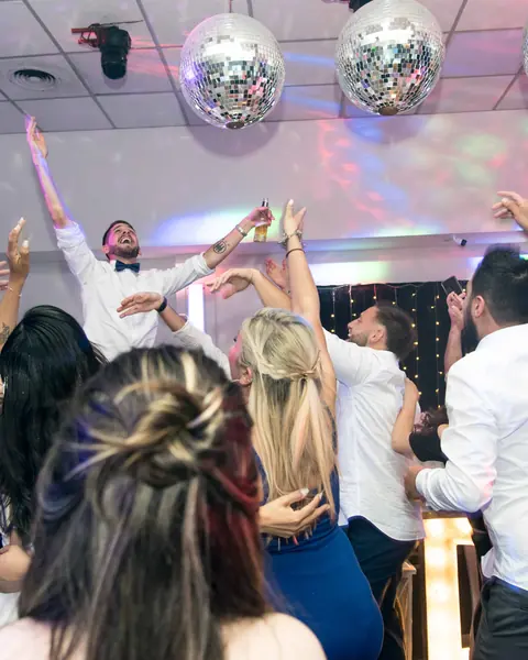Fiesta de casamiento, fiesta & baile: foto 12 de 17
