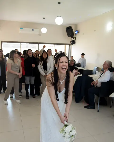Fiesta de casamiento, ingreso de los novios, vals & baile: foto 24 de 28