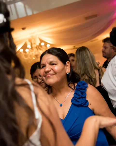 Fiesta de casamiento, ingreso de novios & baile: foto 26 de 31
