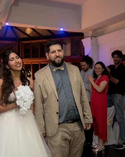 Fiesta de casamiento, ingreso de novios & baile: foto 5 de 31