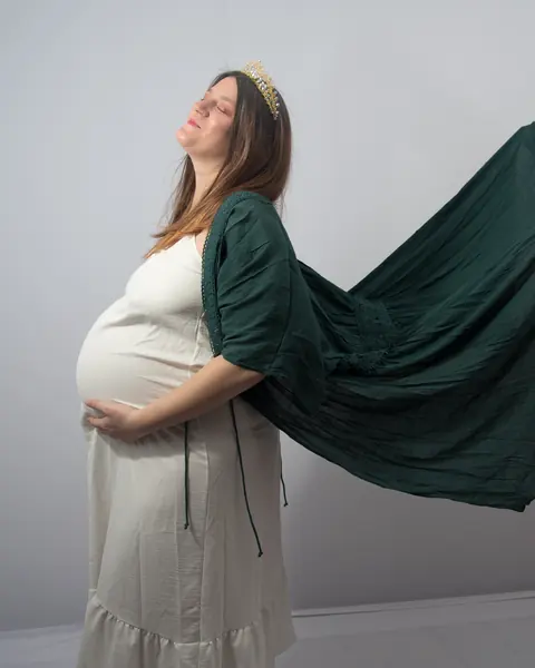 Maternidad en estudio: foto 2 de 11