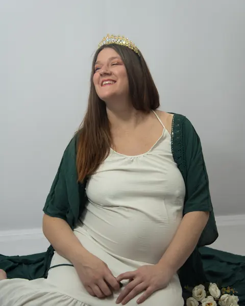 Maternidad en estudio: foto 3 de 11