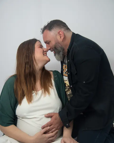 Maternidad en estudio: foto 6 de 11