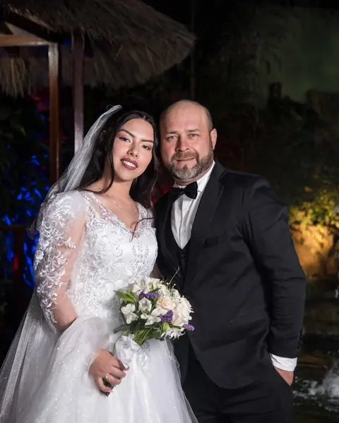 Novios en set, dos miradas, una misma historia: foto 2 de 5