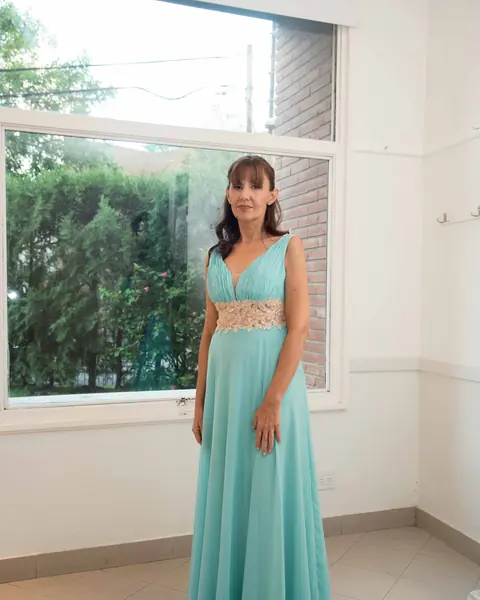 Preparativos de la novia, peinado & maquillaje: foto 13 de 30