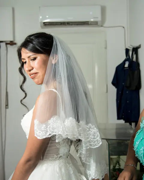 Preparativos de la novia, peinado & maquillaje: foto 18 de 30