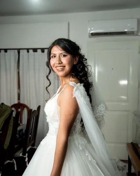 Preparativos de la novia, peinado & maquillaje: foto 21 de 30