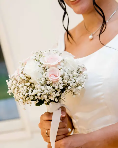 Preparativos de la novia, peinado & maquillaje: foto 7 de 30
